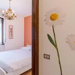 Апартаменты Guesthost - Flat With Parking & Veranda Менаджо