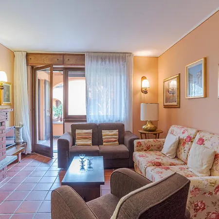 Cozy - W/ Veranda & Private Parking Appartement *