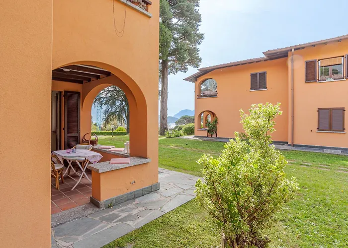 Guesthost - Flat With Parking & Veranda * Menaggio