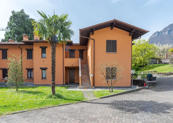 Apartmán Guesthost - Flat With Parking & Veranda Menaggio